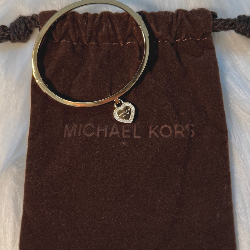 MICHAEL KORS Gold Logo Pave Heart Charm Bangle Bracelet